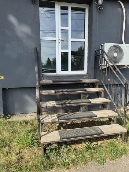 Apartament cu 2 camere decomandat în Broșteni