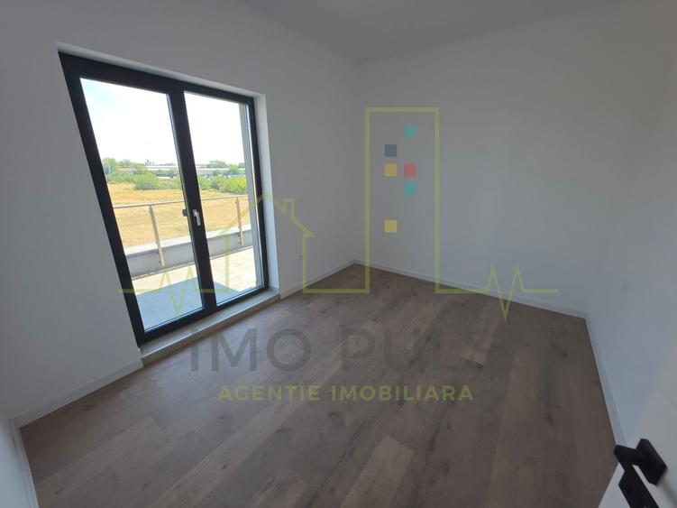 3 Camere. 2 Bai. Tersa 40 mp. Torontalului. Bloc nou. Lift. - 4