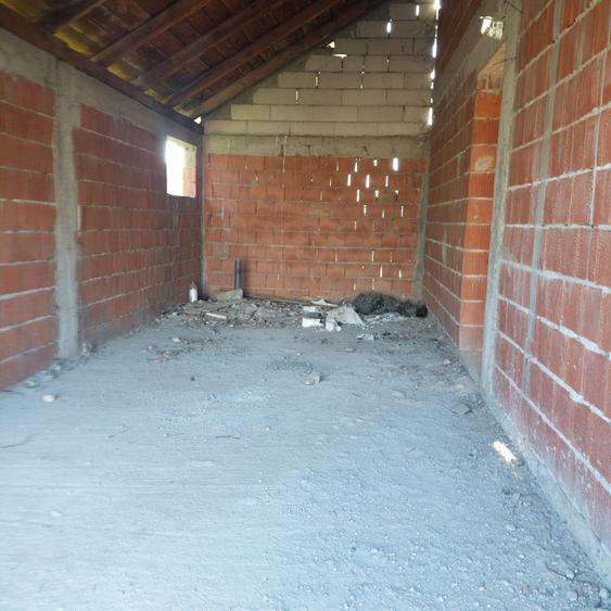 Casă cu 4 camere în Sânmihaiu German