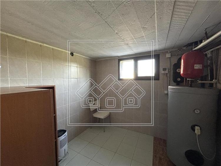 Casa de vanzare in Sibiu - individuala - 210 mp utili + 500 mp teren - 29