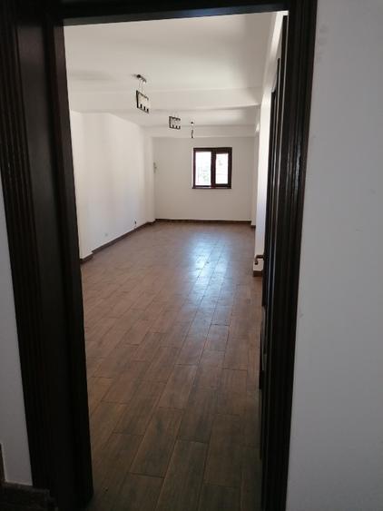 ÎNCHIRIERE Clădire P+1+M, 263 mp, Str. Elena Cuza 31, Bucuresti, Sector 4,  - 8