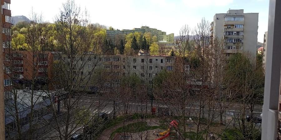 Apartament 3 camere luminos, orientare sudică – Bulevardul Griviței, Brașov - 8