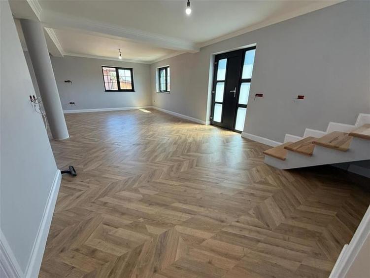 Vila superba, finisaje de lux, P+M - Hemeius! - 2