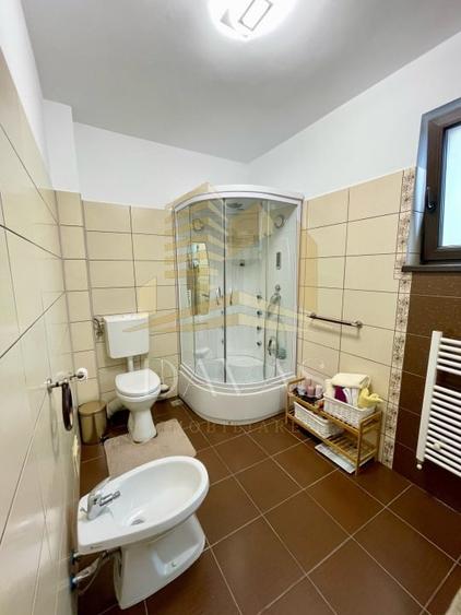 Casa individuala de vanzare | Voronet | Garaj | Teren liber 300mp - 8