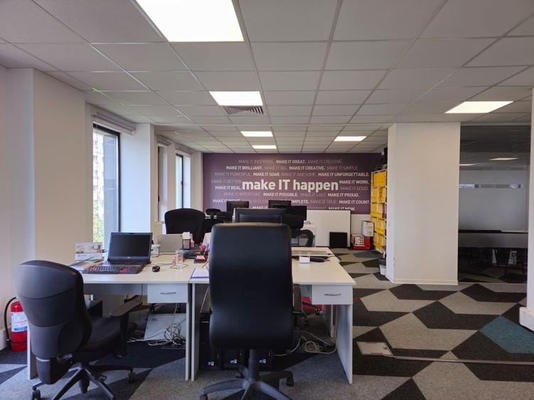 Spatiu modern de birouri, mobilat, terasa, parcari - 7