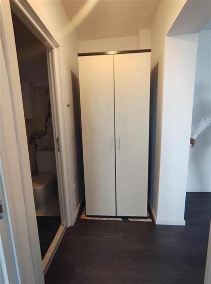 Apartament cu 2 camere semidecomandat în Podu Roș