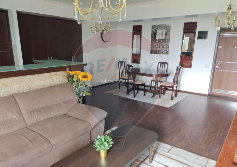 Vanzare apartament cu 3 camere-zona Decebal