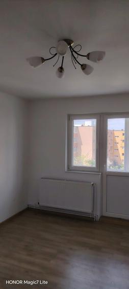 Apartament de vanzare - 3