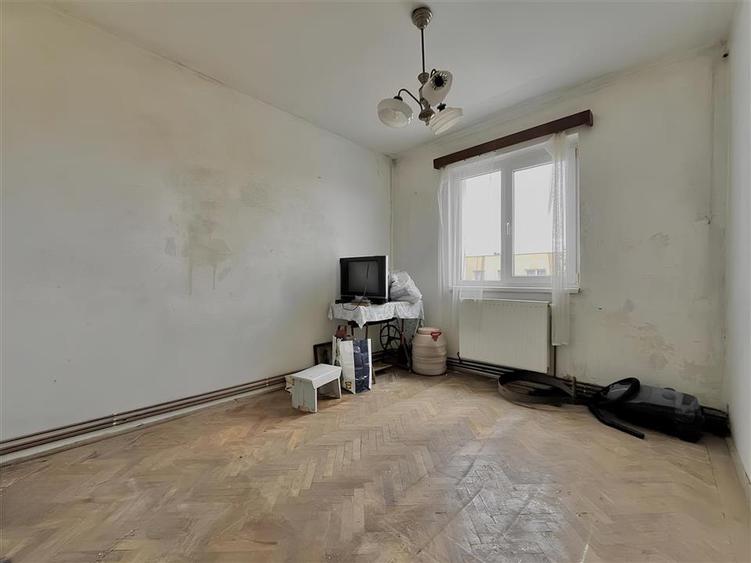 Apartament 2 Camere zona Florilor de renovat la ultimul etaj - 4