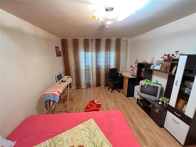 Apartament 2 camere, hol patrat, logie + balcon, zona Razboieni - 6
