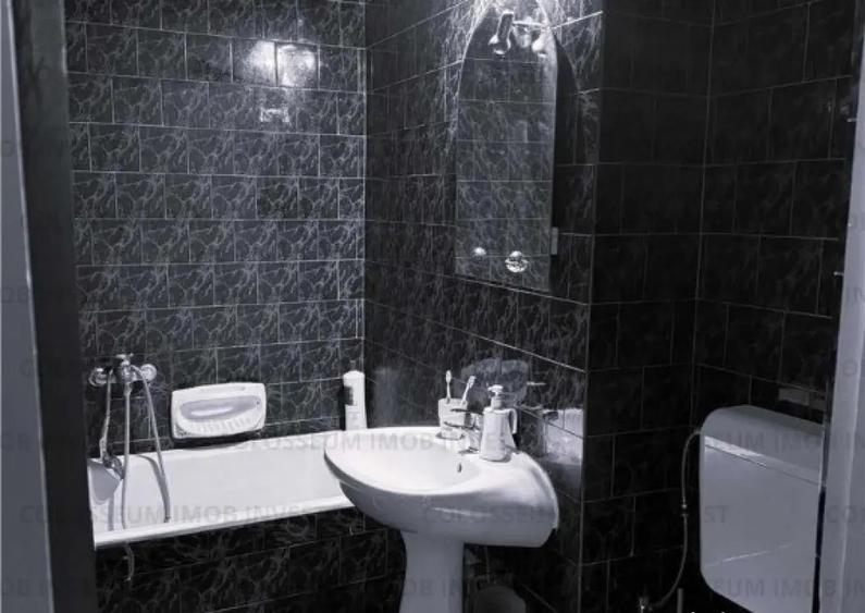 Apartament cu 2 camere, decomandat - zona Centru Civic. - 2