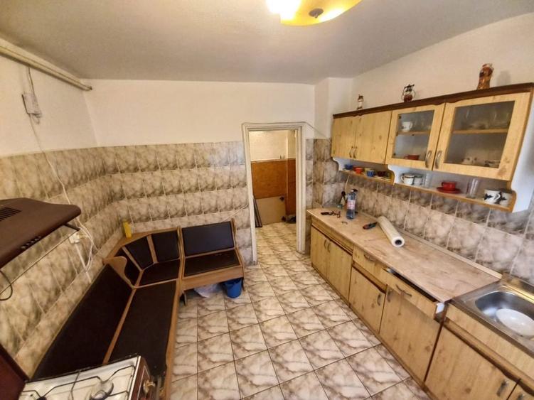 Vand apartament 2 camere semidecomandat - 3