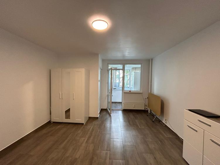 Garsoniera Titan Etaj 3  Instalatii Schimbate 31 Mp 5 Min  Parc IOR 5 Min Metrou - 10