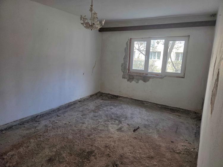 Apartament de vanzare - 5