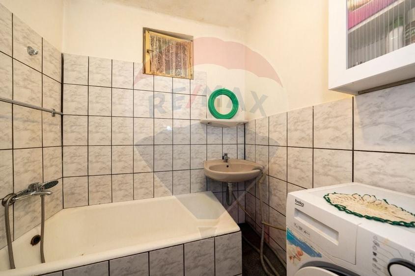 Oportunitate: casă la preț de apartament in Cristian - 4