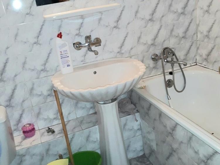 Tei, Maica Domnului, OMV, semistradal, bloc mixt, 1988 - 13