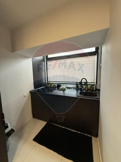 Apartament cu 4 camere de inchiriat in zona Ultracentral - 3
