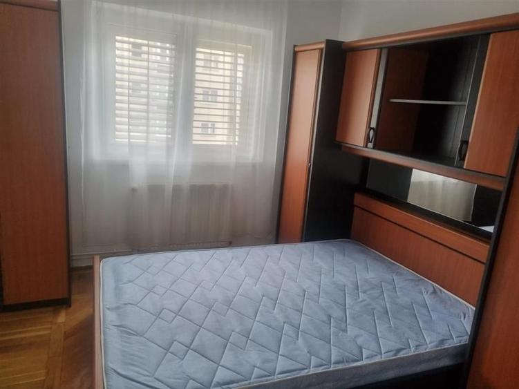Apartament cu trei camere B-dul Unirii - 9