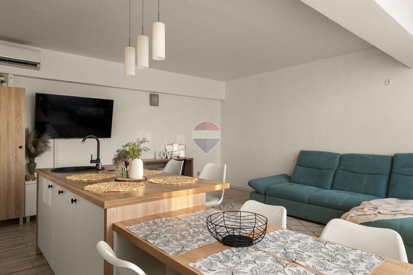 Apartament cu 2 camere semidecomandat în Aradul Nou
