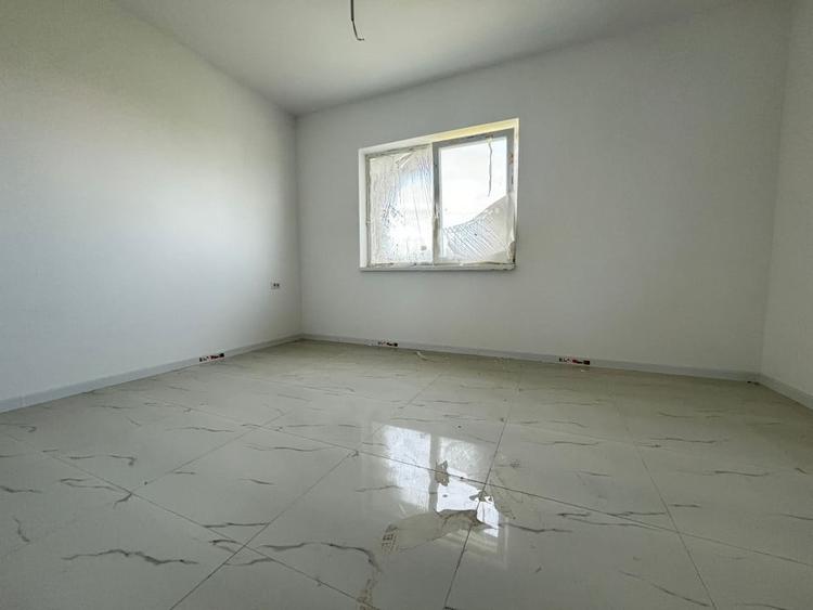 Duplex 4 camere, 110 mp utili, 335 mp teren, toate utilitatile -Giroc - 10