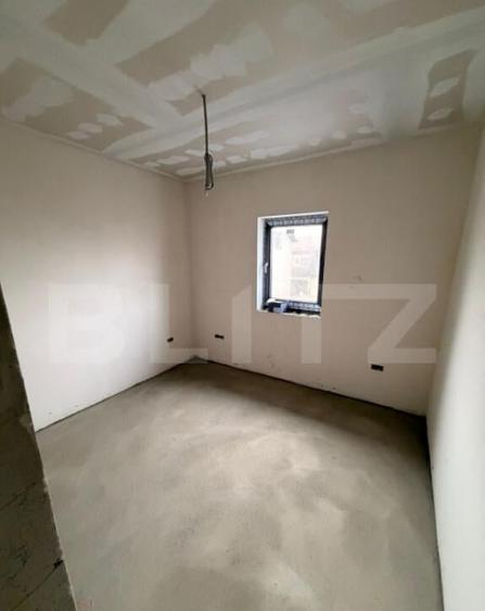 Casa etaj, 114 mp utili, 714 mp teren, Itcani - Cartier excl - 12