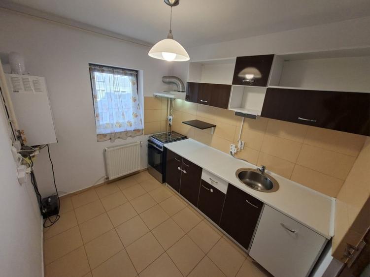 Vand apartament doua camere + garaj subteran(20000E)) - 5