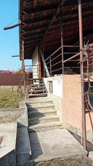 Vand casa cu spatiu comercial la parter - 3