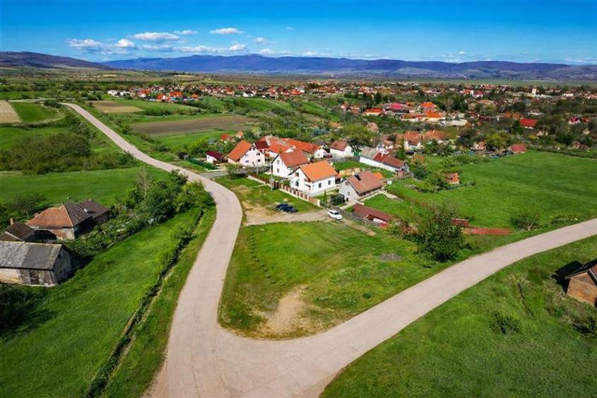 Film& Tur 3D! Refugiu idilic la Arcus: confort modern imbratisat de natura - 1