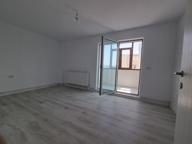 Apartament cu 3 camere decomandat, zona Pacurari - 1