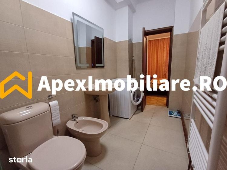 Apartament cu 3 camere semidecomandat în Ștefan cel Mare
