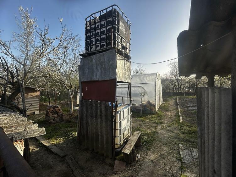 Proprietate 2 case (1noua cu mansarda)multiple anexe 2600 mp - 3