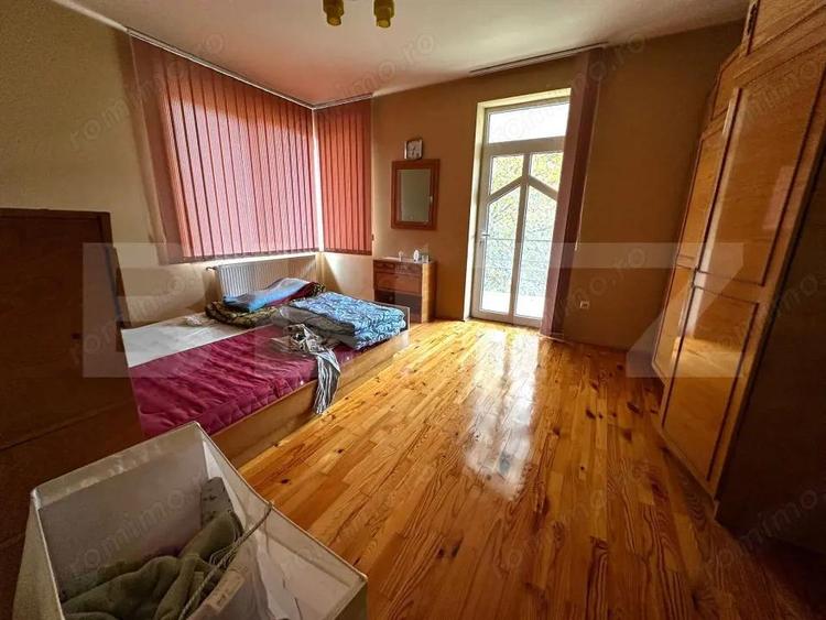 Casa de vanzare, 390 mp, zona Cetate - 2