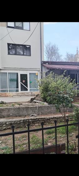 Se vinde apartament / spatiu comercial - 3