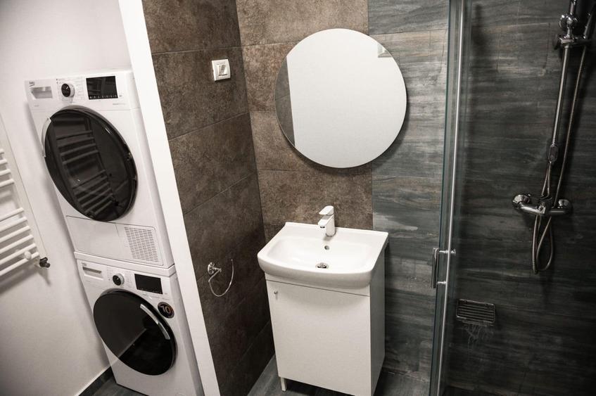 Casa P+1 curte și alee de acces private - 10