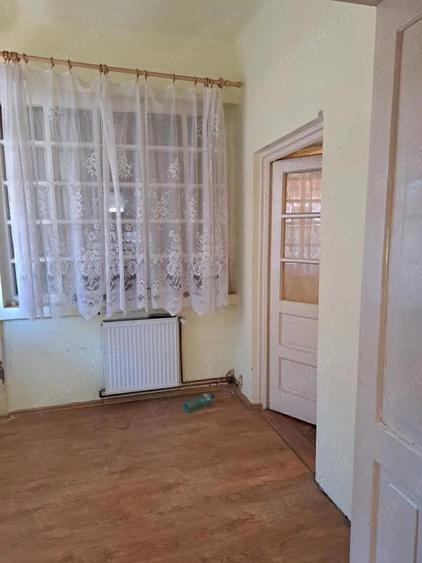 Casa de vanzare 3 camere , zona Titulescu , 80 mp , 5 ARI teren , 110.000 euro neg. - 15