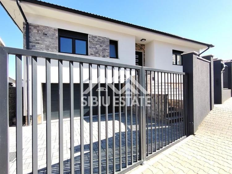 Casa noua cu garaj, pivnita, curte mare - 1