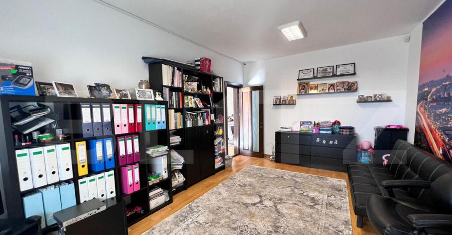 Acasa, in spatele parcului: casa inteligenta cu birou, t - 8