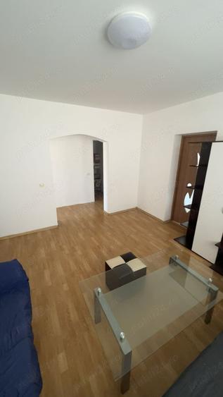 Vand casa in comuna Costeiu. - 2