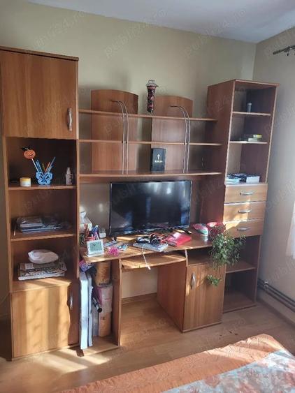 Inchiriere Apartament cu 3 camere Aradului 400 Euro - 1