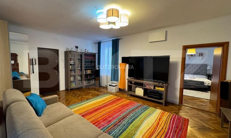 Apartament cu 4 camere, 150 mp, in Centrul Istoric al Brasovului Apartament cu 4 camere, 150 mp, in Centrul Istoric al Brasovului
