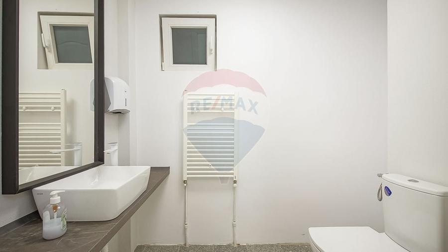 CENTRAL - Vila  DE INCHIRIAT  - pretabila diverse businessuri - 7