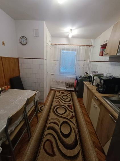 Apartament 3 camere, de vanzare, decomandat, Mana?tur,, str. Brate?, 64mp - 4