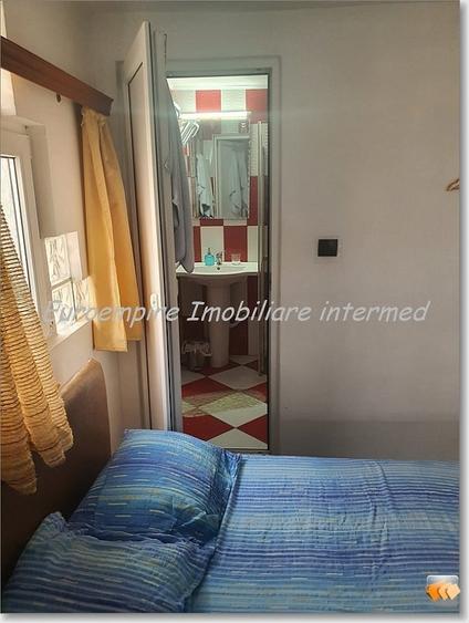 Pensiune 14 camere de vanzare zona Eforie Nord - 12