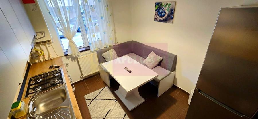 Apartament cu 3 camere decomandat în Berceni
