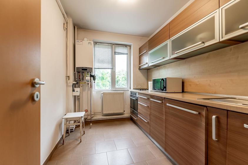 Apartament cu 2 camere semidecomandat, mobilat în Ultracentral