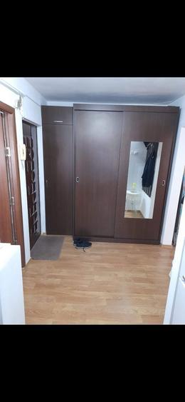 Vind apartament cu 2 camere decomandat - 3