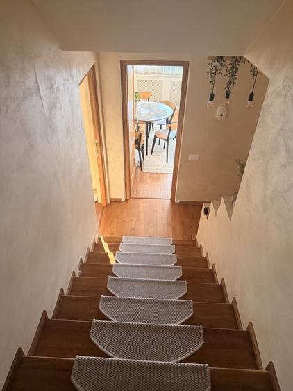 Apartament cu 4 camere decomandat în Exterior Vest