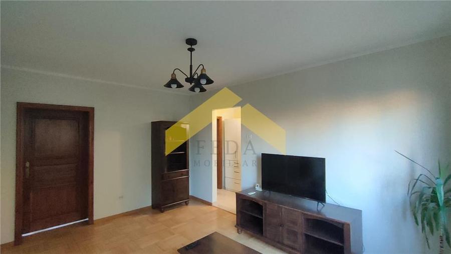 Apartament cu 3 camere de inchiriat centrul Aradului - 10