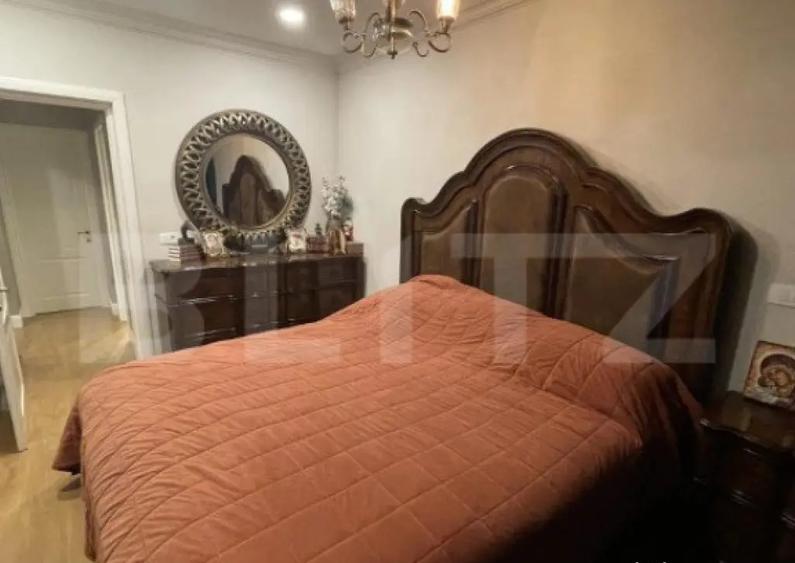 Apartament modern, 3 camere, cu terasa de 39 mp, cartier Bur - 10