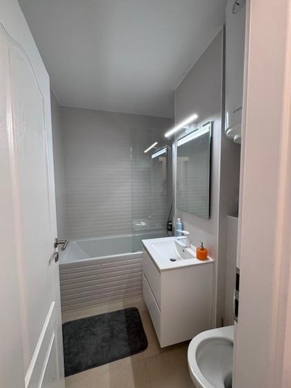 3 Camere decomandate-Metrou Raul Doamnei - 17